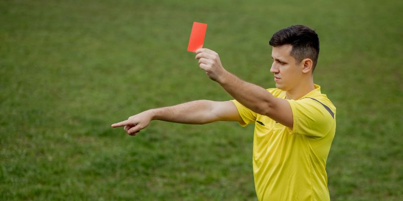 Kèo thẻ phạt là gì thu hút sự quan tâm về một hình thức đặt cược thú vị